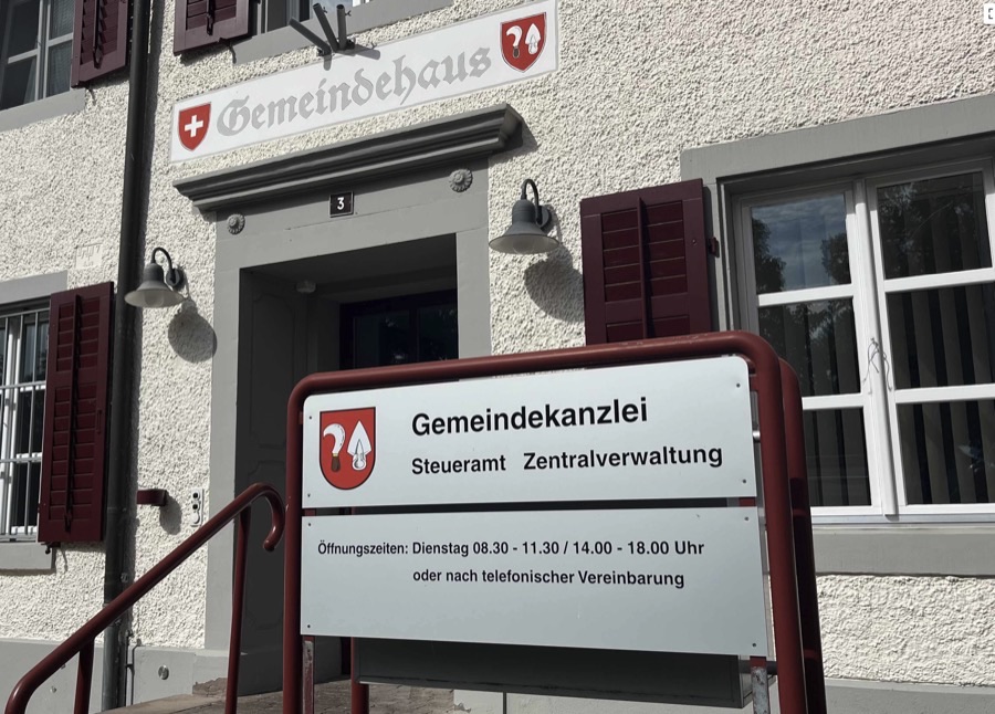 Gemeindehaus von Gächlingen, die lokale Gemeindeverwaltung